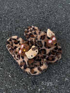 Pantufa Hello Kitty Leopardo