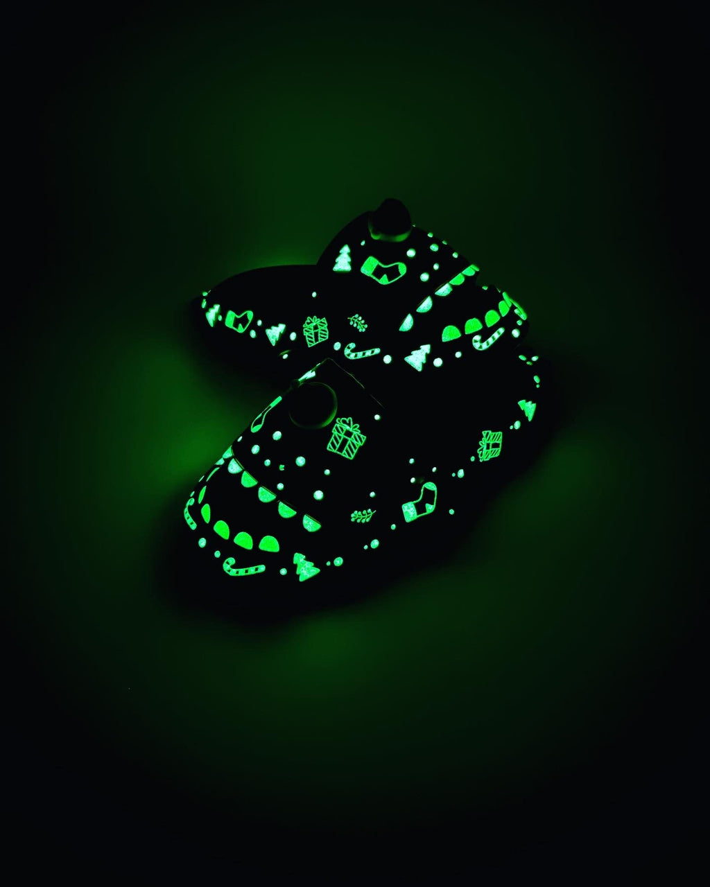 Pantufa Tubarão Neon
